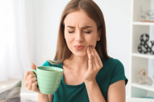 Twin Oak Dental Studio | Can a Toothache Go Away on Its Own? When to Seek Emergency Dentistry in West Bloomfield Can a Toothache Go Away on Its Own? When to Seek Emergency Dentistry in West Bloomfield